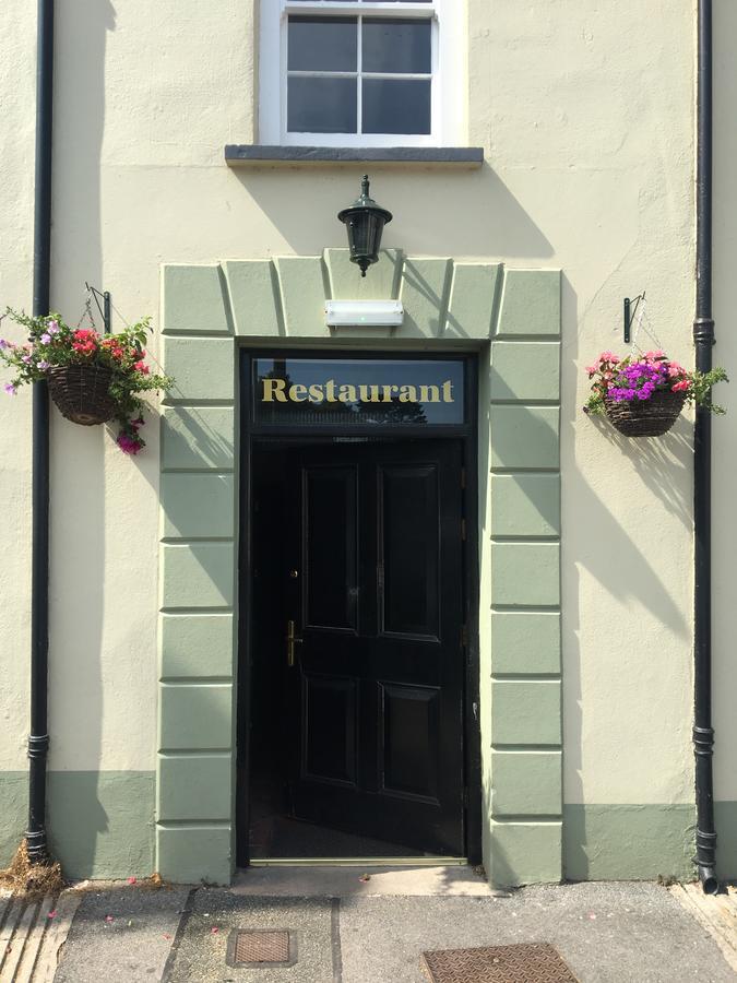 Inn At The Sticks Llanstephan  エクステリア 写真