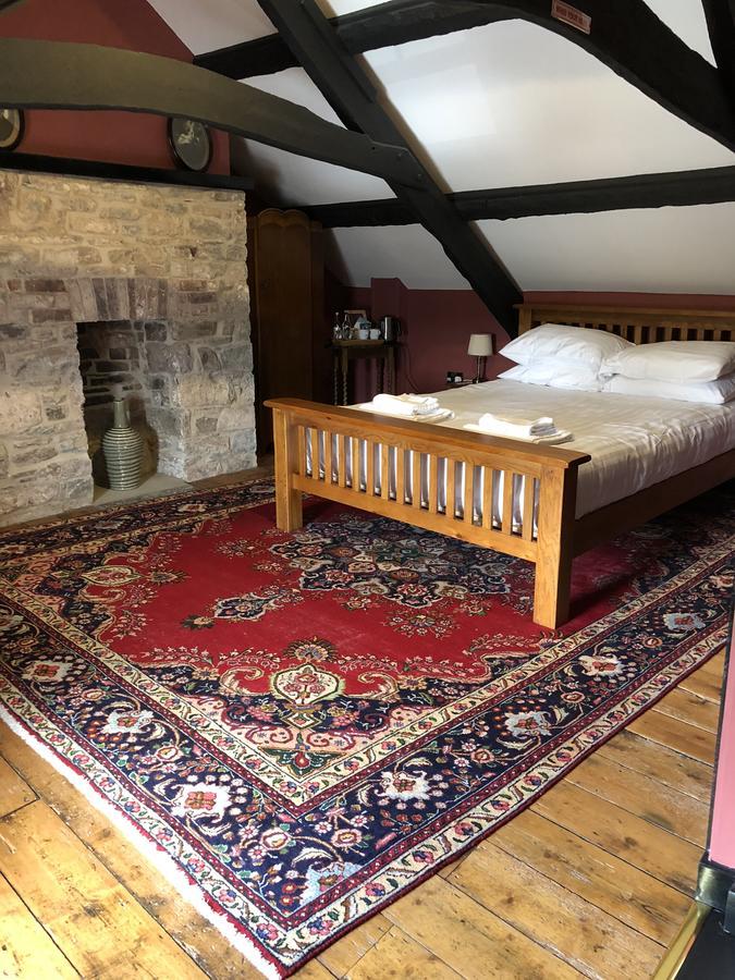 Inn At The Sticks Llanstephan  エクステリア 写真